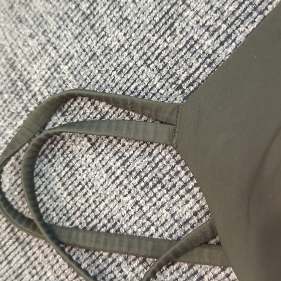 Lululemon Like a Cloud Bra Longline *Light Support, B/C Cup Dark Olive - Picture 10 of 10